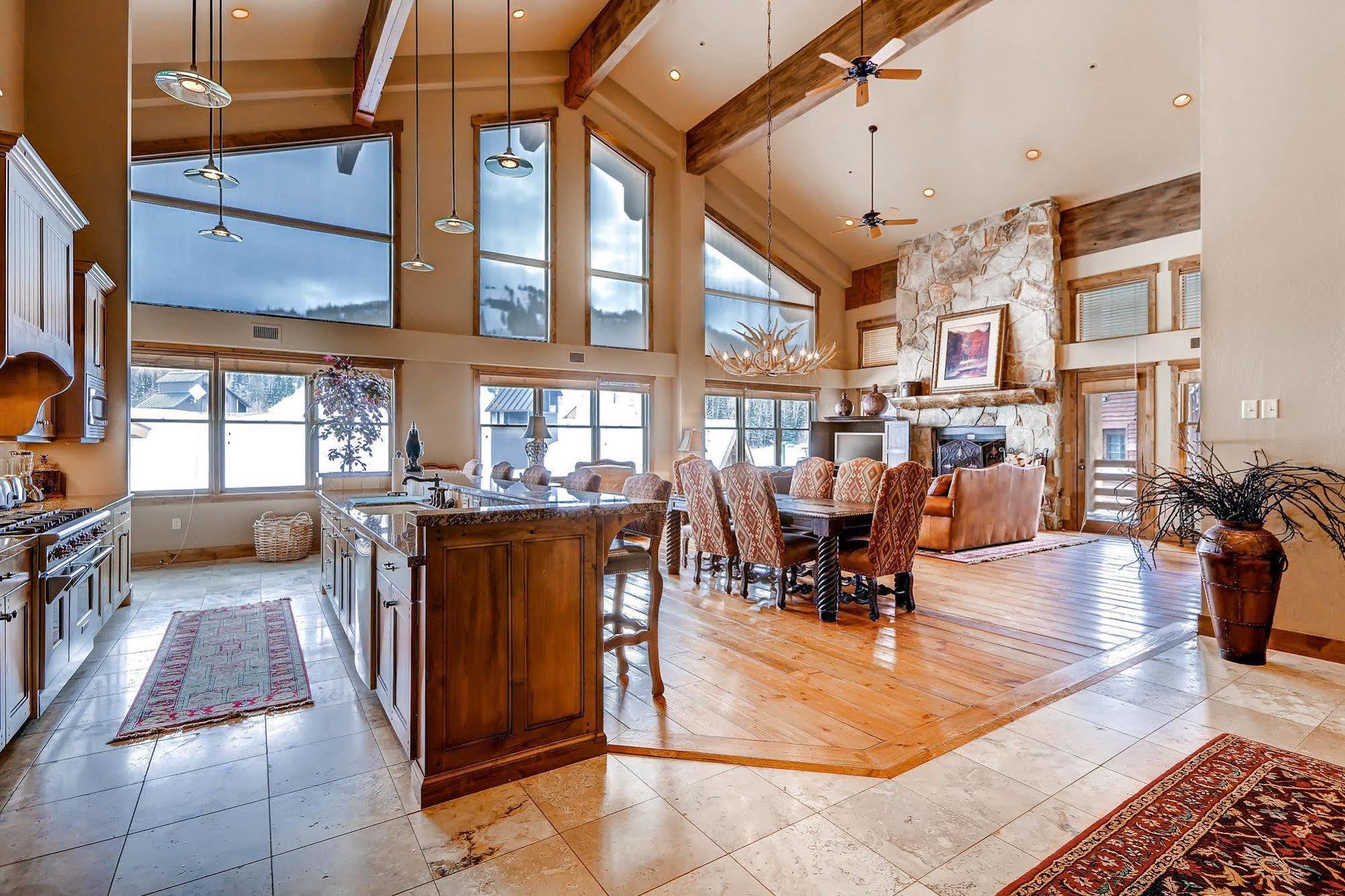 Mont Cervin Plaza Villa Park City Exterior photo